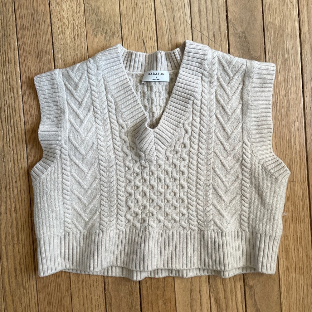 Babaton emporia vest